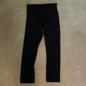 Lululemon cropped leggings - black